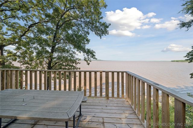 104500 S 4095 Road, Henryetta, OK 74437