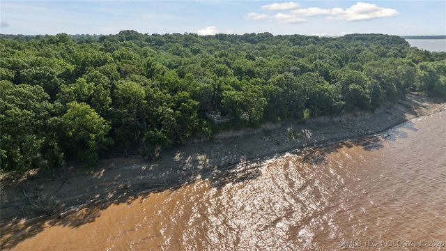 104500 S 4095 Road, Henryetta, OK 74437