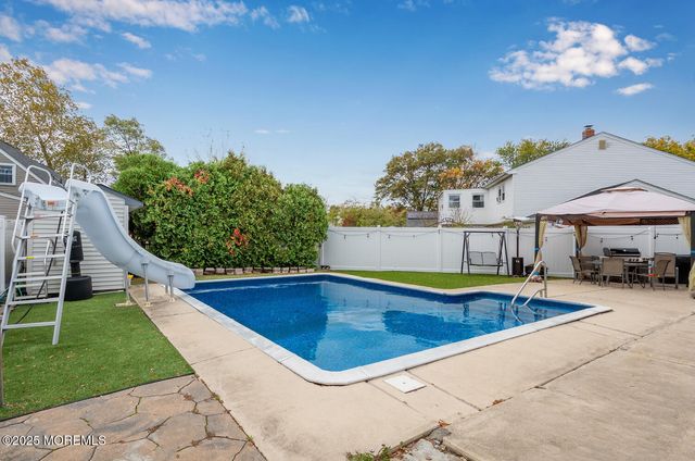 3 Lisa Drive, Hazlet, NJ 07730