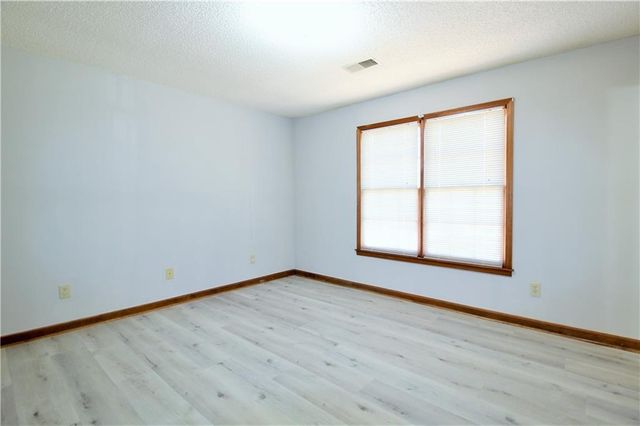 585 Wayside Drive, Lawrenceville, GA 30046