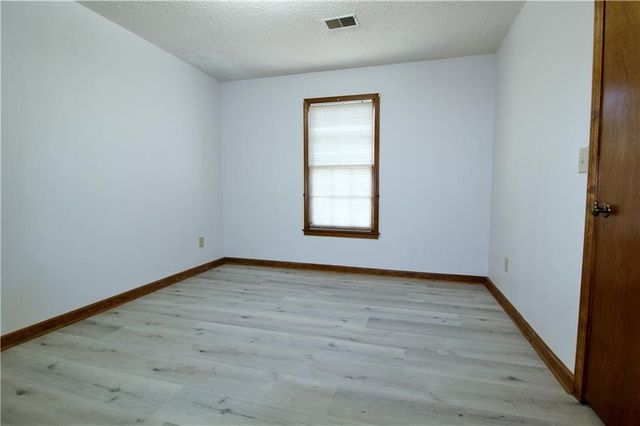 585 Wayside Drive, Lawrenceville, GA 30046