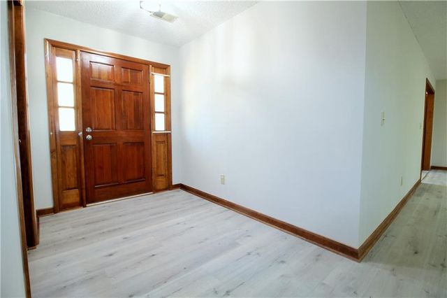 585 Wayside Drive, Lawrenceville, GA 30046
