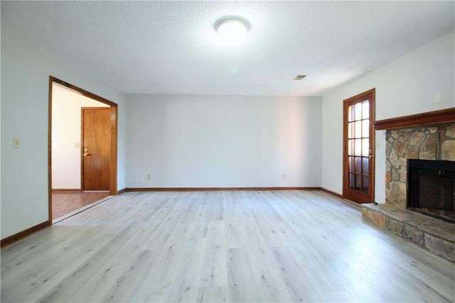 585 Wayside Drive, Lawrenceville, GA 30046