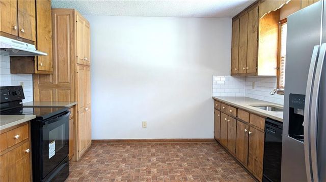 585 Wayside Drive, Lawrenceville, GA 30046