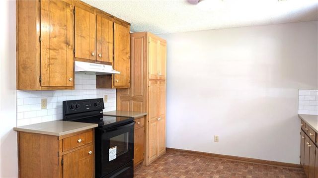 585 Wayside Drive, Lawrenceville, GA 30046
