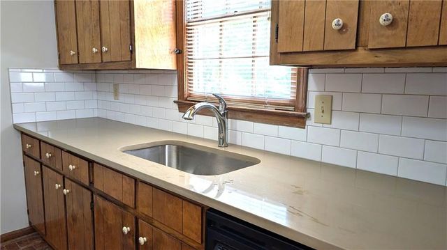 585 Wayside Drive, Lawrenceville, GA 30046