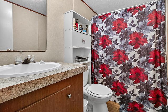 67 Freeman Lane, Round O, SC 29474