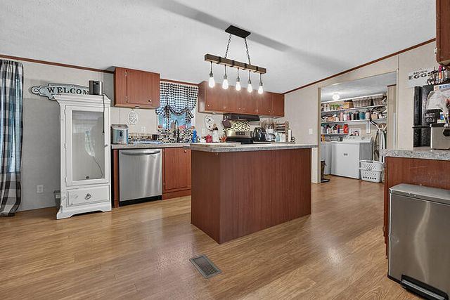 67 Freeman Lane, Round O, SC 29474