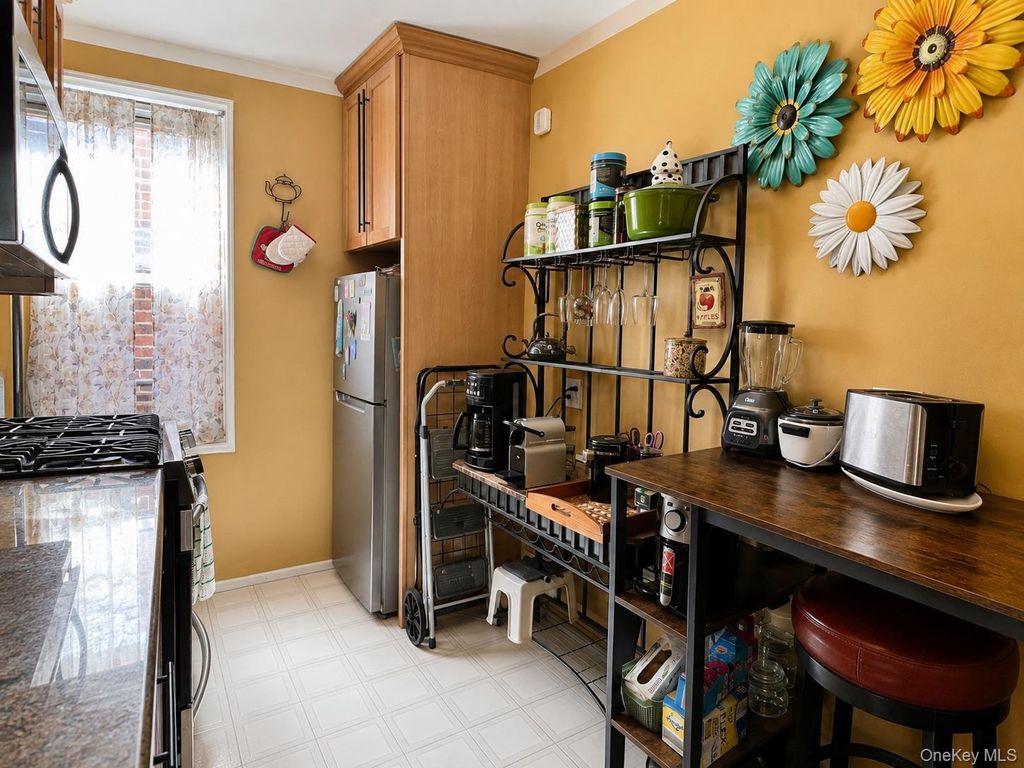63-85 Woodhaven Boulevard 6C2, Rego Park, NY 11374 — photo 5