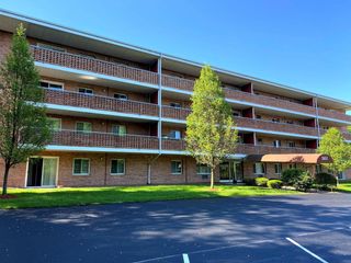 2051 Allen Boulevard #205, Middleton, WI 53562
