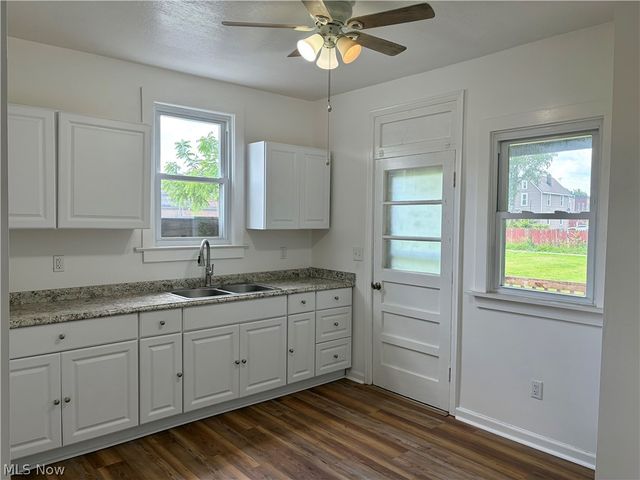 2334 15th Street NE, Canton, OH 44705