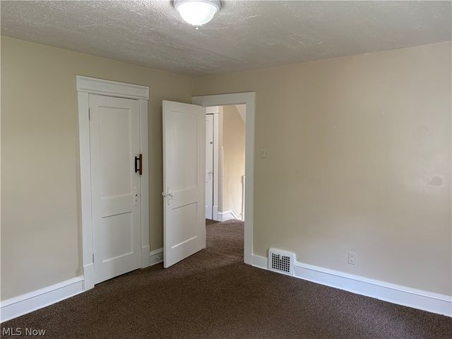 2334 15th Street NE, Canton, OH 44705