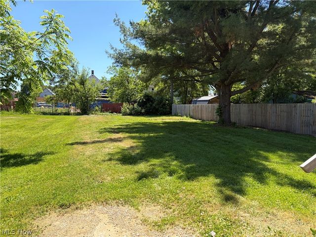 2334 15th Street NE, Canton, OH 44705
