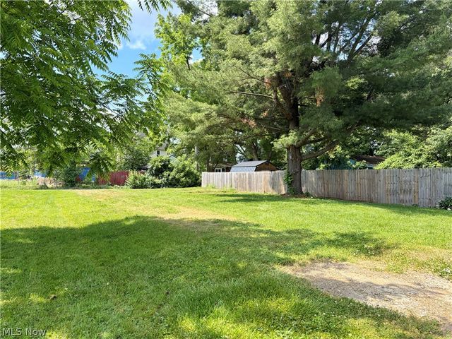 2334 15th Street NE, Canton, OH 44705