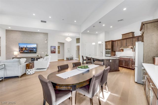 6091 Willow Rock Street, Las Vegas, NV 89135