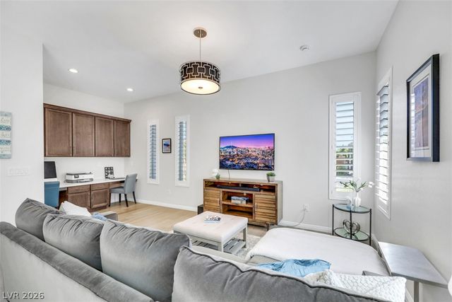 6091 Willow Rock Street, Las Vegas, NV 89135