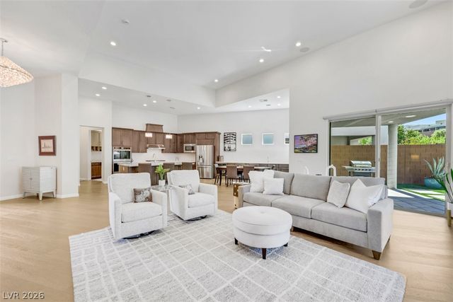 6091 Willow Rock Street, Las Vegas, NV 89135