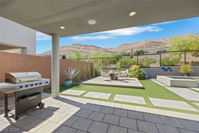 6091 Willow Rock Street, Las Vegas, NV 89135