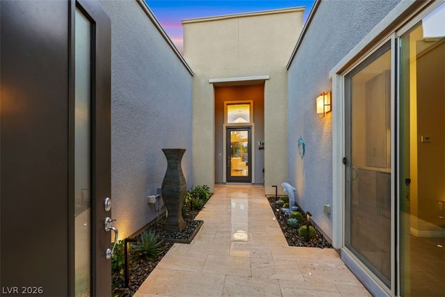 6091 Willow Rock Street, Las Vegas, NV 89135