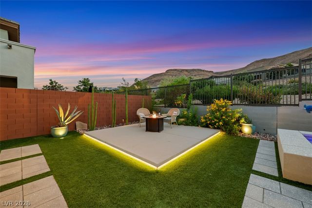6091 Willow Rock Street, Las Vegas, NV 89135