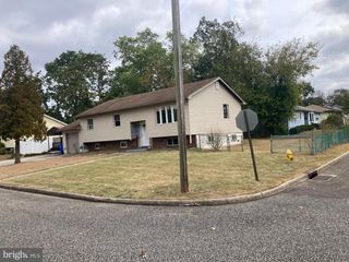 18 RAILROAD ST, Browns Mills, NJ 08015