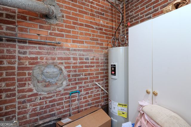 1007 4th Avenue, West Point, GA 31833