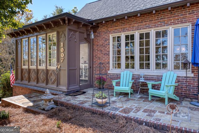 1007 4th Avenue, West Point, GA 31833