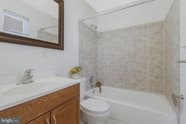 5004 ROANOKE PL, College Park, MD 20740