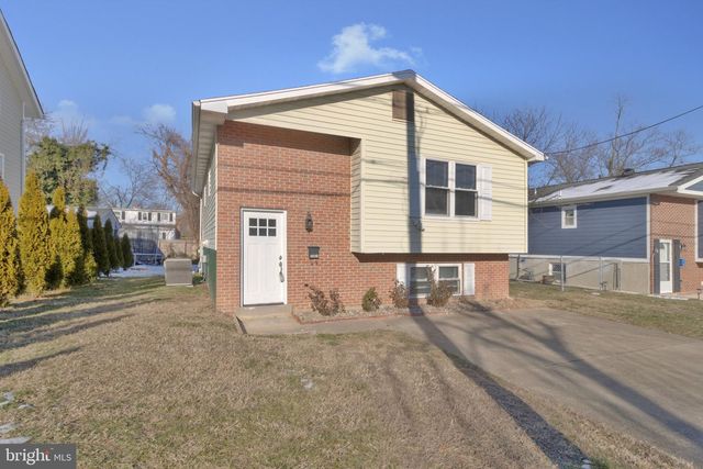 5004 ROANOKE PL, College Park, MD 20740