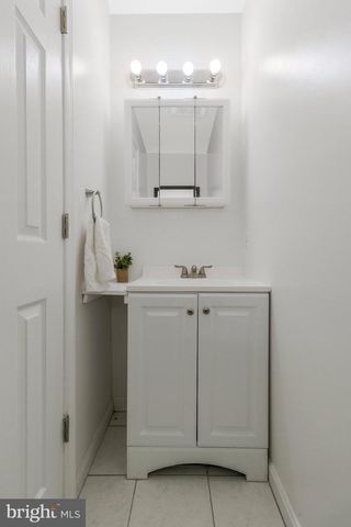 5004 ROANOKE PL, College Park, MD 20740