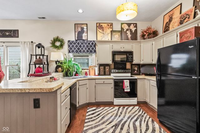 7818 Chesapeake Drive W, Indianapolis, IN 46236
