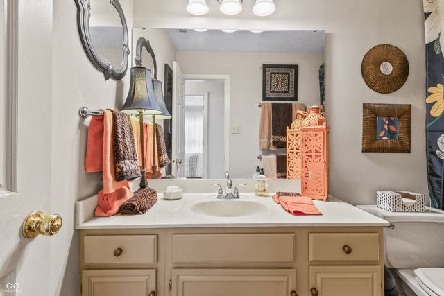7818 Chesapeake Drive W, Indianapolis, IN 46236