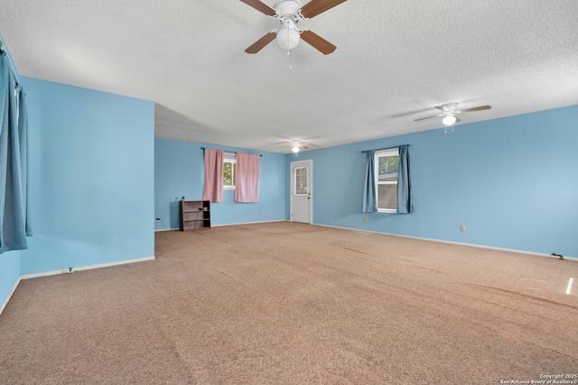 425 Essex, San Antonio, TX 78210