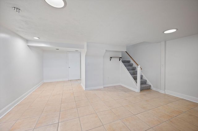 3225 RYERSON CIR, Baltimore, MD 21227