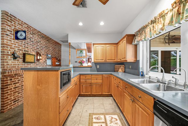 420 Muirfield Drive, Atlantis, FL 33462