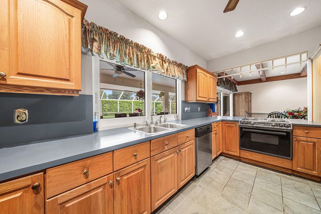 420 Muirfield Drive, Atlantis, FL 33462