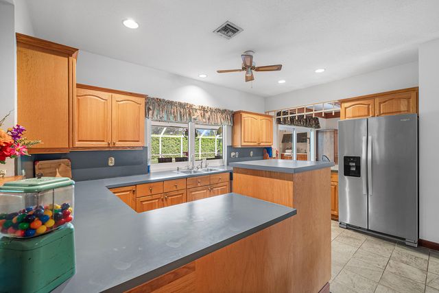 420 Muirfield Drive, Atlantis, FL 33462