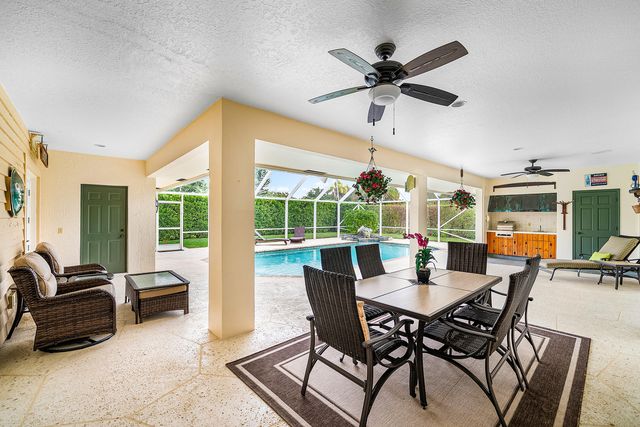 420 Muirfield Drive, Atlantis, FL 33462