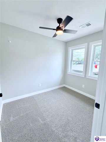 4439 S Wilson Rd, Elizabethtown, KY 42701