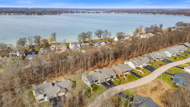 9456 Sassafras Trail, Portage, MI 49002