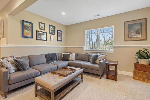 9456 Sassafras Trail, Portage, MI 49002