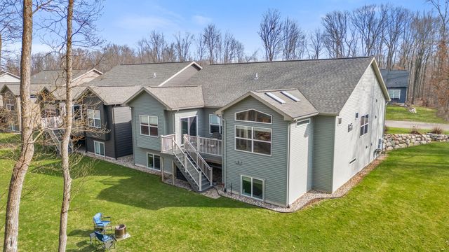 9456 Sassafras Trail, Portage, MI 49002