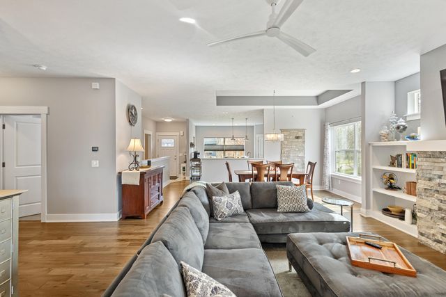 9456 Sassafras Trail, Portage, MI 49002