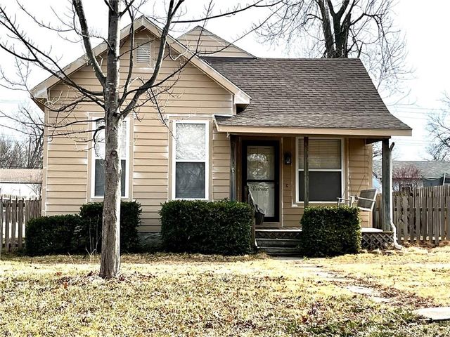 731 S Poplar Street, Ottawa, KS 66067