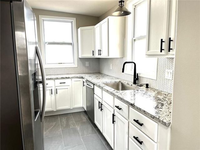 731 S Poplar Street, Ottawa, KS 66067