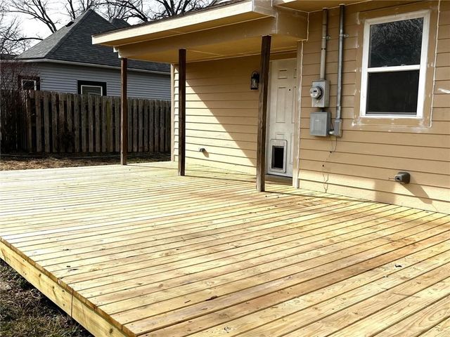 731 S Poplar Street, Ottawa, KS 66067