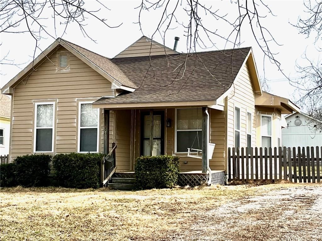 731 S Poplar Street, Ottawa, KS 66067