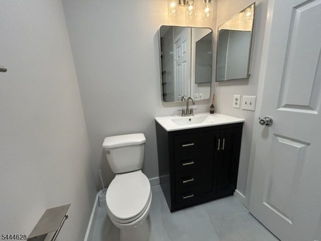 71 Colton Cir 71, West Orange Twp., NJ 07052