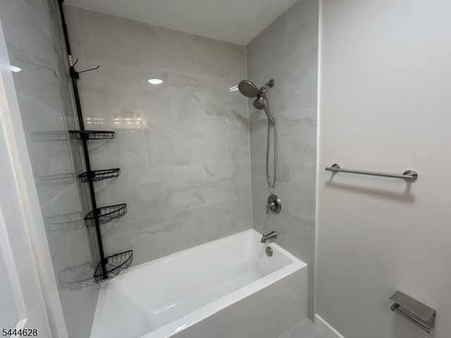71 Colton Cir 71, West Orange Twp., NJ 07052