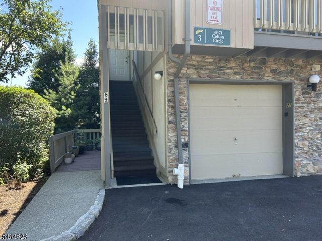 71 Colton Cir 71, West Orange Twp., NJ 07052